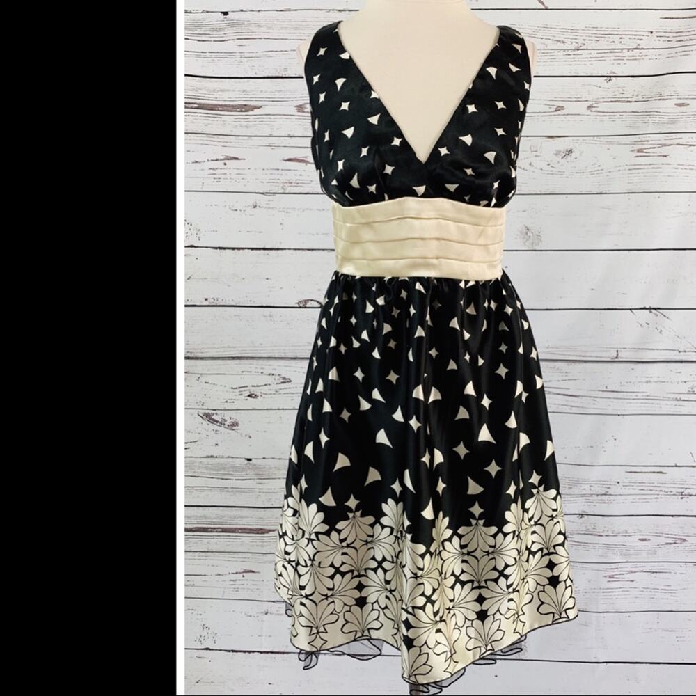 Speechless Black cream Art Deco retro dress silky